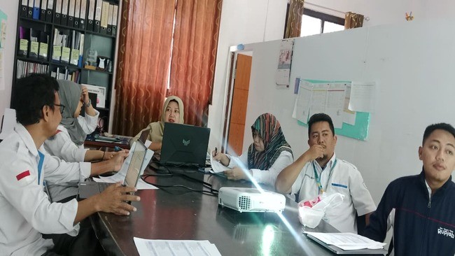 Kegiatan Rapat Penyusunan Kurikulum Prodi D-IV Pormasi Kesehatan Politeknik kaltara 