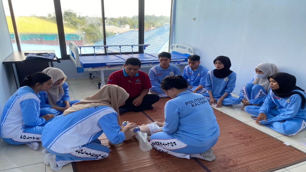 Pelatihan Bantuan Hidup Dasar (BHD)